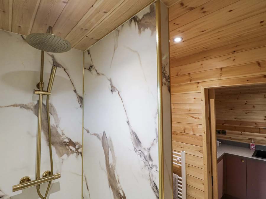 Bathroom The Sty Brookfields Holiday Farm 4
