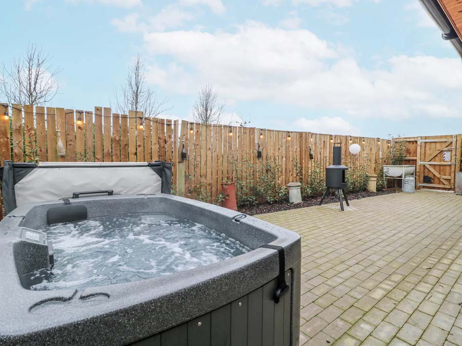 Hot Tub The Sty Brookfields Holiday Farm